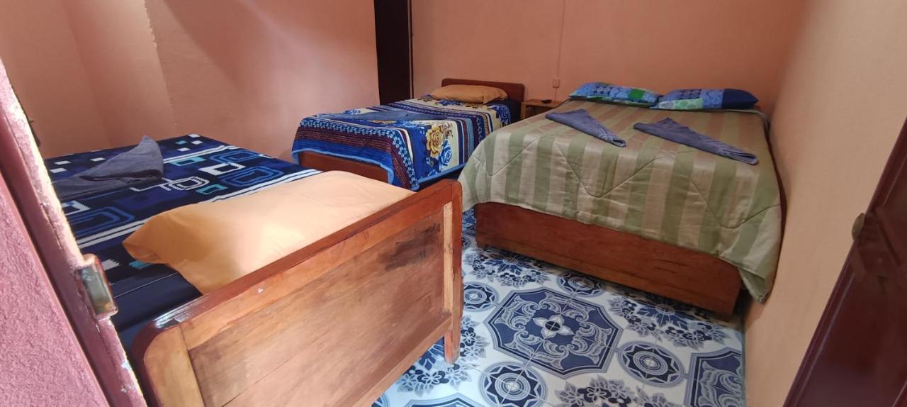 Hospedaje Santo Domingo Panajachel Extérieur photo