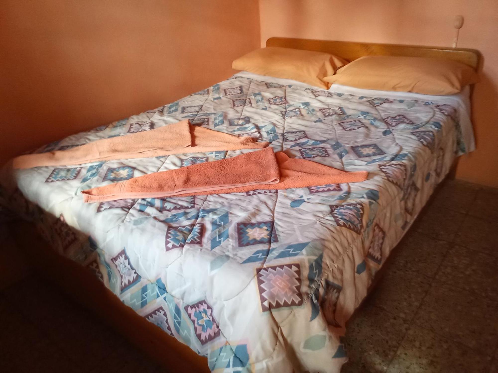 Hospedaje Santo Domingo Panajachel Extérieur photo